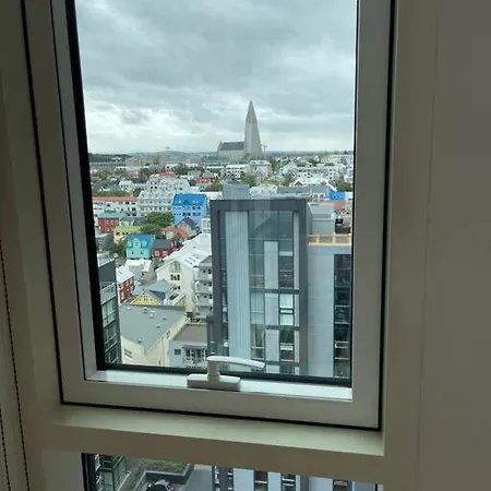 Luxury Downtown With Stunning Views Reykjavik