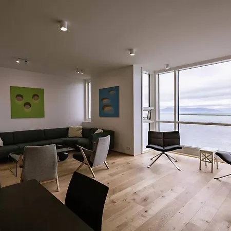 Luxury Downtown With Stunning Views * Reykjavik