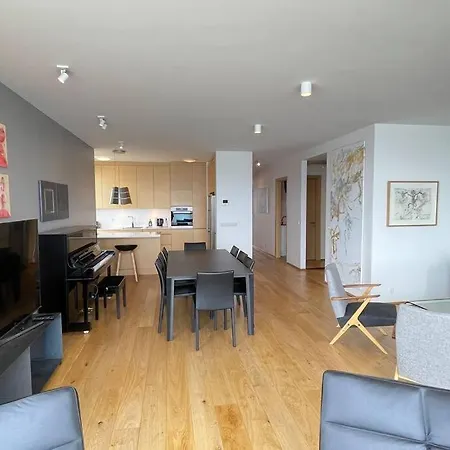 Luxury Downtown With Stunning Views Apartment Reykjavik